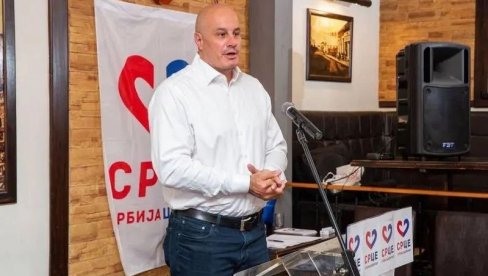 OTKRIVAMO: Funkcioner Ponoševe stranke iz Leskovca organizovao najveću kupovinu glasova u Kosjeriću OTKRIVAMO: Funkcioner Ponoševe stranke iz Leskovca organizovao najveću kupovinu glasova u Kosjeriću