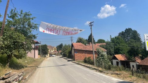 BLOKADERI OPSEDAJU VARDU Meštanin Dragan Radovanović o teroru koji je doživeo: Nikad nije bilo ovako u Kosjeriću BLOKADERI OPSEDAJU VARDU Meštanin Dragan Radovanović o teroru koji je doživeo: Nikad nije bilo ovako u Kosjeriću