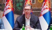 SADA VIDITE DA NJIH NE INTERESUJE UČENJE I OBRAZOVANJE, VEĆ NEKE POTPUNO DRUGE STVARI: Vučić na otvaranju Međunarodnog foruma studenata