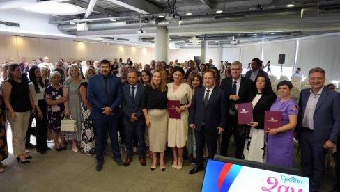 ОБЕЛЕЖЕН ДАН МАТИЧАРА СРБИЈЕ: Чувари идентитета сваког грађанина ОБЕЛЕЖЕН ДАН МАТИЧАРА СРБИЈЕ: Чувари идентитета сваког грађанина