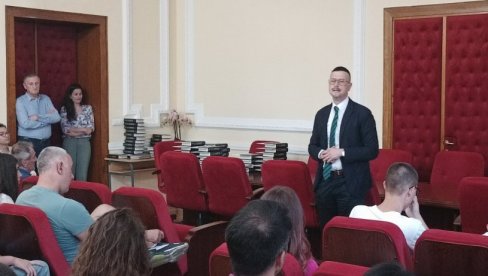 PROMOCIJA NAJBOLJIH: Centar za talente Zemun nagradio najbolje polaznike PROMOCIJA NAJBOLJIH: Centar za talente Zemun nagradio najbolje polaznike