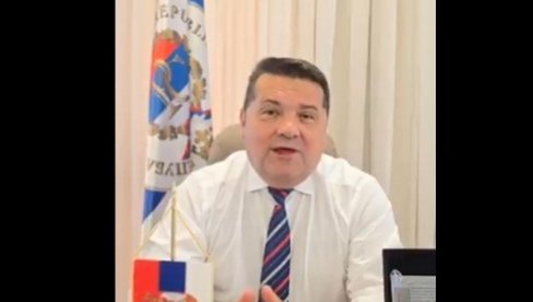 STEVANDIĆ POSLAO MOĆNU PORUKU: Kakav to čovek hoće na Vidovdan da puca na svoju policiju i ruši svoje trgove? (VIDEO)VIDO STEVANDIĆ POSLAO MOĆNU PORUKU: Kakav to čovek hoće na Vidovdan da puca na svoju policiju i ruši svoje trgove? (VIDEO)VIDO