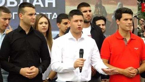 USPELI SMO I POBEDILI Obratili se studenti: Kraj je kada Srbija kaže da je kraj, pobedilo je znanje i obrazovanje (VIDEO)