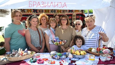 ŽILA KUCAVICA EVROPE:Maja Gojković u Banoštoru na manifestaciji ovodom Međunarodnog dana Dunava ŽILA KUCAVICA EVROPE:Maja Gojković u Banoštoru na manifestaciji ovodom Međunarodnog dana Dunava
