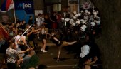 ČISTO ZLO: Jeziv napad blokadera posle otvorenog poziva na nasilje (VIDEO)