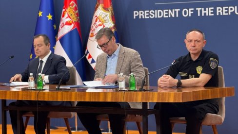 НИКАДА НИСАМ ПРИЧАО О ТОМЕ КРОЗ ШТА МОЈА ДЕЦА ПРОЛАЗЕ Вучић: Нећу попустити пред онима који хоће да руше државу
