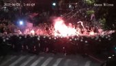 POLICIJA OSVETLALA OBRAZ NAŠE DRŽAVE! Vučić: Profesionalnošću izbegnute su teške posledice POLICIJA OSVETLALA OBRAZ NAŠE DRŽAVE! Vučić: Profesionalnošću izbegnute su teške posledice