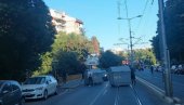 БЛОКАДЕРИ ПОЛУДЕЛИ И ПРАВЕ ХАОС: После Земуна на удару терориста и Вождовац, а планирају напад и на Палату правде (ФОТО/ВИДЕО)