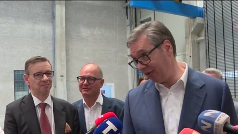 POJEDOH SE ŽIV, IZLUDE ME TO Vučić o otvaranju auto-puta do Požege: To su već foliranja i glupiranja, krajnji rok do ponedeljka