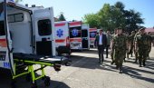 DESET NOVIH SANITETSKIH VOZILA ZA VOJSKU SRBIJE: Primopredaji prisustvovali Mojsilović i Gašić (FOTO) DESET NOVIH SANITETSKIH VOZILA ZA VOJSKU SRBIJE: Primopredaji prisustvovali Mojsilović i Gašić (FOTO)