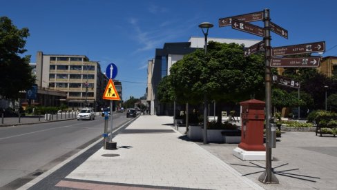 ГРАЂЕВИНСКА ИНСПЕКЦИЈА, ЗБОГ СТАТИЧКИХ НЕПРАВИЛНОСТИ, ЗАТВОРИЛА ПУНКТ ЗА ЈАВНИ МЕЂУМЕСНИ САОБРАЋАЈ Кров паркирао Аутобуску станицу ГРАЂЕВИНСКА ИНСПЕКЦИЈА, ЗБОГ СТАТИЧКИХ НЕПРАВИЛНОСТИ, ЗАТВОРИЛА ПУНКТ ЗА ЈАВНИ МЕЂУМЕСНИ САОБРАЋАЈ Кров паркирао Аутобуску станицу