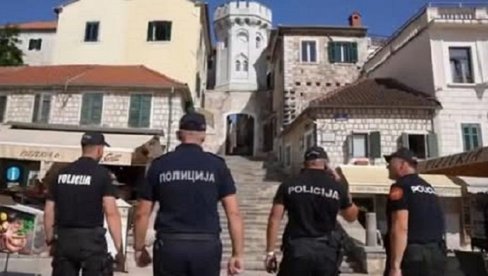 LETO UZ ZAJEDNIČKE PATROLE: Policajci iz CG sa kolegama iz regiona i Evrope LETO UZ ZAJEDNIČKE PATROLE: Policajci iz CG sa kolegama iz regiona i Evrope