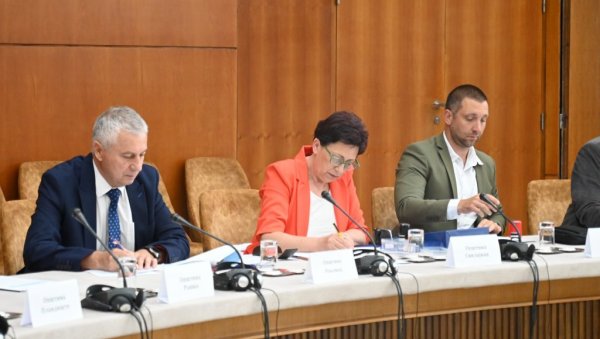 ГРАДИ СЕ ВРТИЋ У КУШИЉЕВУ: Данас потписан уговор са Министарством државне управе и локалне самоуправе ГРАДИ СЕ ВРТИЋ У КУШИЉЕВУ: Данас потписан уговор са Министарством државне управе и локалне самоуправе