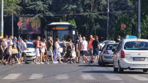 TEROR BLOKADERA: Maltretiraju građane po celom Beogradu (VIDEO)