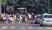TEROR BLOKADERA: Maltretiraju građane po celom Beogradu (VIDEO)