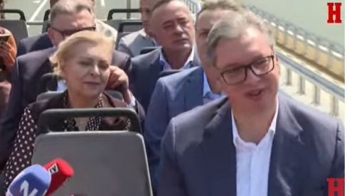 NOVA DEONICA AUTO-PUTA PAKOVRAĆE-POŽEGA POTPUNO BEZBEDNA: Vučić - Besplatna do 15. jula NOVA DEONICA AUTO-PUTA PAKOVRAĆE-POŽEGA POTPUNO BEZBEDNA: Vučić - Besplatna do 15. jula