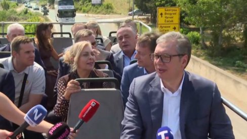 НОВА ДЕОНИЦА АУТО-ПУТА ПАКОВРАЋЕ-ПОЖЕГА ПОТПУНО БЕЗБЕДНА: Вучић - Бесплатна до 15. јула НОВА ДЕОНИЦА АУТО-ПУТА ПАКОВРАЋЕ-ПОЖЕГА ПОТПУНО БЕЗБЕДНА: Вучић - Бесплатна до 15. јула