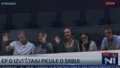 TOMPSONOV KONCERT OTKRIO SVE! Pogledajte kakav ustaša drži lekciju srpskim blokaderima, a oni mu se smeškaju i pozdravljaju ga (VIDEO) TOMPSONOV KONCERT OTKRIO SVE! Pogledajte kakav ustaša drži lekciju srpskim blokaderima, a oni mu se smeškaju i pozdravljaju ga (VIDEO)