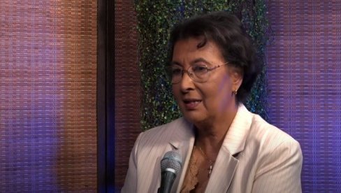 ISTORIJSKI TRENUTAK ZA SURINAM: Gerling-Sajmons postala prva predsednica ISTORIJSKI TRENUTAK ZA SURINAM: Gerling-Sajmons postala prva predsednica