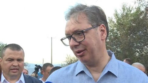 VUČIĆ OBILAZI POŽAROM NAJUGROŽENIJA MESTA: Rešavamo novac brzo iz budžetskih rezervi, da ljudima damo pare odmah