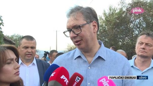 VUČIĆ OBIŠAO PORODICE ČIJE SU KUĆE IZGORELE U POŽARU: Rešavamo novac brzo iz budžetskih rezervi, da ljudima damo pare odmah