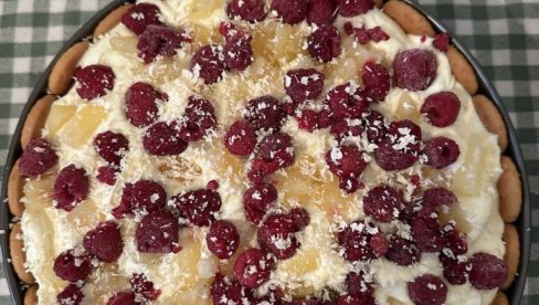 RECEPT: Vanila torta sa malinama i ananasom