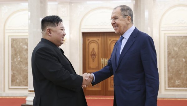 ПОЧИЊЕ ДРУГА РУНДА СТРАТЕШКИХ ДИЈАЛОГА РУСИЈЕ И СЕВЕРНЕ КОРЕЈЕ: Лавров стигао у Вонсан ПОЧИЊЕ ДРУГА РУНДА СТРАТЕШКИХ ДИЈАЛОГА РУСИЈЕ И СЕВЕРНЕ КОРЕЈЕ: Лавров стигао у Вонсан