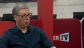 ВУЧИЋЕВА ПОРУКА НАРОДУ: Србија је данас самостална земља, морамо да гледамо да себе чувамо, избегавамо сукобе ВУЧИЋЕВА ПОРУКА НАРОДУ: Србија је данас самостална земља, морамо да гледамо да себе чувамо, избегавамо сукобе