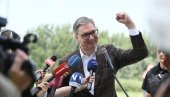 OHRABRUJUĆA PORUKA VUČIĆA NARODU: U vremenu kada pokušavaju da nas pokolebaju i spolja i iznutra, važno je da znate da Srbija stoji čvrsto OHRABRUJUĆA PORUKA VUČIĆA NARODU: U vremenu kada pokušavaju da nas pokolebaju i spolja i iznutra, važno je da znate da Srbija stoji čvrsto