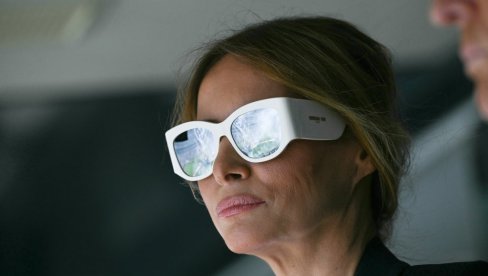 ZANOSNA MELANIJA BACILA FUDBAL U DRUGI PLAN: Prva dama Amerike uživo pratila finale, jedan detalj privukao posebnu pažnju! ZANOSNA MELANIJA BACILA FUDBAL U DRUGI PLAN: Prva dama Amerike uživo pratila finale, jedan detalj privukao posebnu pažnju!