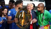 CIRKUS U AMERICI! Donald Tramp pravio šou, navijači mu zviždali CIRKUS U AMERICI! Donald Tramp pravio šou, navijači mu zviždali