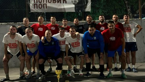 ЗАВРШЕН 10.МЕМОРИЈАЛ ЗОРАН ПОПОВИЋ ПОП: Одмерило снаге у малом фудбалу 20 екипа ЗАВРШЕН 10.МЕМОРИЈАЛ ЗОРАН ПОПОВИЋ ПОП: Одмерило снаге у малом фудбалу 20 екипа