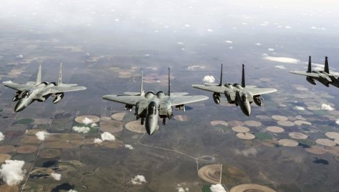 AMERIKA RASPOREĐUJE NOVE LOVCE F-15 NA OKINAVU: Počinje priprema za sukob sa Kinom?