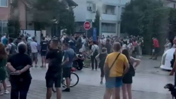 ГАШИЋ: Блокадери још једном показали лице насиља и простаклука ГАШИЋ: Блокадери још једном показали лице насиља и простаклука