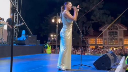 LETO SAM „ZASLADILA“ NOVOM PESMOM: Marina Visković o počecima, novoj pesmi i izazovima (FOTO) LETO SAM „ZASLADILA“ NOVOM PESMOM: Marina Visković o počecima, novoj pesmi i izazovima (FOTO)