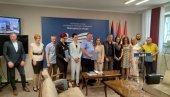 ПОКРАЈИНА НАСТАВЉА ДА ПОМАЖЕ ПОЉОПРИВРЕДНИЦИМА   Бесплатне анализе земљишта