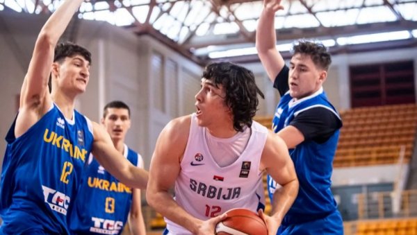 СРБИЈА ПРЕГАЗИЛА УКРАЈИНУ! Маестрална игра и пласман у четвртфинале Европског првенства у кошарци за играче до 20 година старости! СРБИЈА ПРЕГАЗИЛА УКРАЈИНУ! Маестрална игра и пласман у четвртфинале Европског првенства у кошарци за играче до 20 година старости!