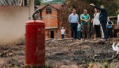 MINISTARKA MESAROVIĆ OBIŠLA KURŠUMLIJSKA SELA KOJA SU ZAHVATILI POŽARI: Evo na koji način će država i ministarstvo pomoći (FOTO)