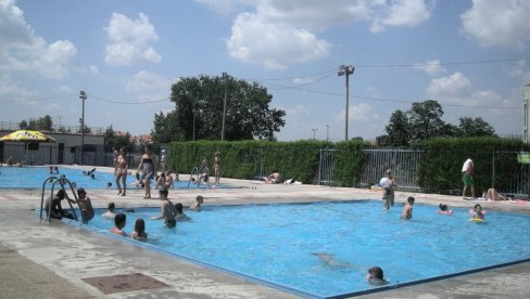 LEPE VESTI ZA KUPAČE: Ispravna voda na bazenima i plažama