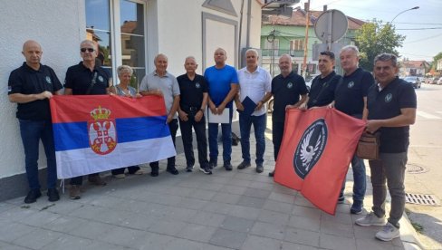 HEROJI U RATU, HUMANITARCI U MIRU : Udruženje veterana OB i VP Srbije pomažu unesrećenima u požarima