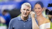 (PAPARACO FOTKE) Švajni uhvaćen u vreloj akciji sa LJUBAVNICOM
