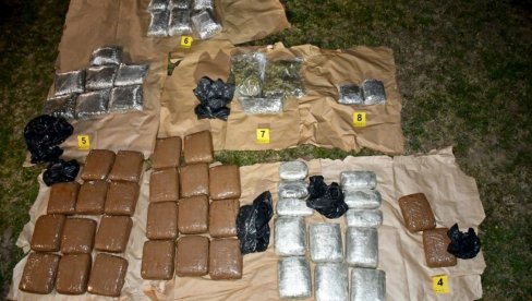 АКЦИЈА БЕОГРАДСКЕ ПОЛИЦИЈЕ: Заплењено 50 кг марихуане, 4,5 кг хероина, 3,1 кг кокаина, два пиштоља...