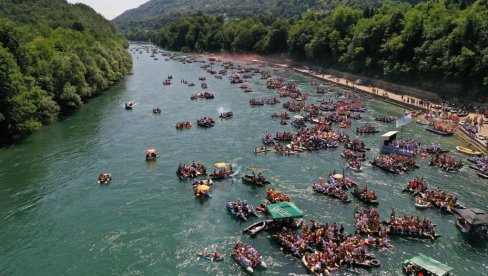 BEG OD SVAKODNEVICE: Održana 31. Drinska regata