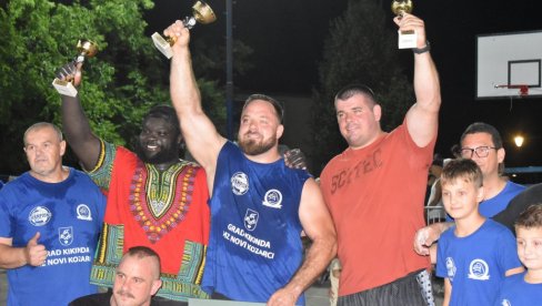 NIKO JAČI OD SLOVENCA: Na takmičenju „Strongmen kup-liga šampiona“ u Novim Kozarcima Matjaž Belšak ponovo pobedio (Foto) NIKO JAČI OD SLOVENCA: Na takmičenju „Strongmen kup-liga šampiona“ u Novim Kozarcima Matjaž Belšak ponovo pobedio (Foto)