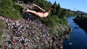 ŠAMAR ALBANSKOM PROVOKATORU! Crnogorci hitno reagovali i brutalno ga kaznili (VIDEO)