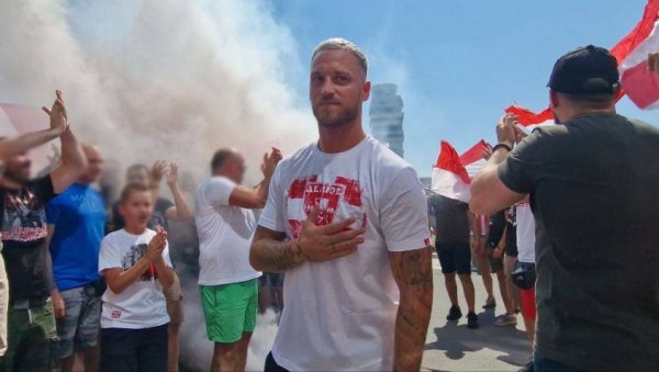 КАКАВ ЧОВЕК: Ево који број дреса ће Марко Арнаутовић носити у Црвеној звезди! КАКАВ ЧОВЕК: Ево који број дреса ће Марко Арнаутовић носити у Црвеној звезди!