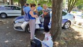 NASTAVLJA SE PATNJA SRBA NA KOSOVU I METOHIJI: Uz asistenciju tzv. kosovske policije u toku iseljavanje Janićijevića u severnom delu Mitrovice NASTAVLJA SE PATNJA SRBA NA KOSOVU I METOHIJI: Uz asistenciju tzv. kosovske policije u toku iseljavanje Janićijevića u severnom delu Mitrovice