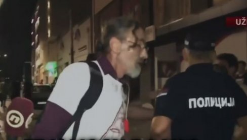 БЛОКАДЕР ЗАПРЕТИО НА Н1: Побићемо све чланове СНС (ВИДЕО) БЛОКАДЕР ЗАПРЕТИО НА Н1: Побићемо све чланове СНС (ВИДЕО)