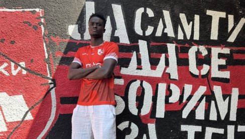 INTERNET ZVEZDA STIGLA NA ČAIR: Milioni pregleda, atraktivni golovi, Senegalac potpisao! INTERNET ZVEZDA STIGLA NA ČAIR: Milioni pregleda, atraktivni golovi, Senegalac potpisao!