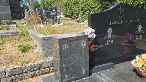 I MRTVI SRBI NA UDARU ZAGREBA: U selu kod Knina uklonjen nadgrobni spomenik vojniku JNA I MRTVI SRBI NA UDARU ZAGREBA: U selu kod Knina uklonjen nadgrobni spomenik vojniku JNA